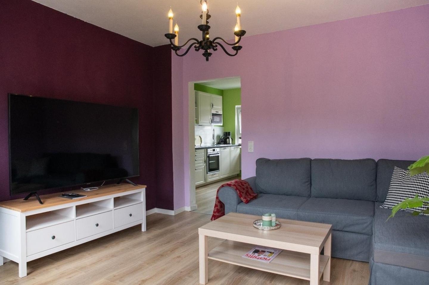 Farbenfrohe Ferienwohnung เดทโมลด์ ภายนอก รูปภาพ