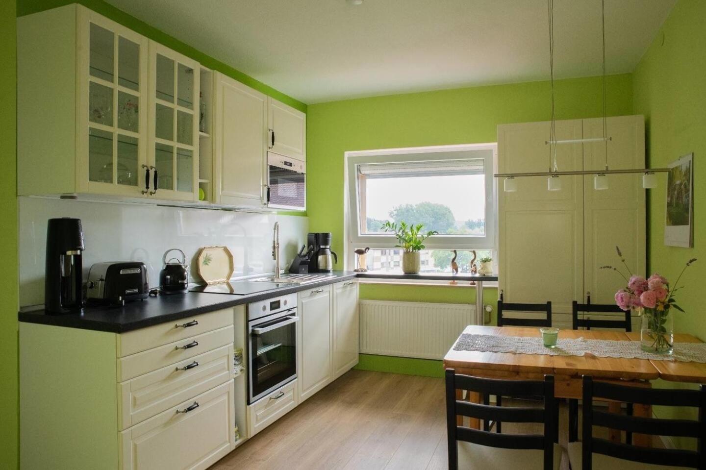 Farbenfrohe Ferienwohnung เดทโมลด์ ภายนอก รูปภาพ
